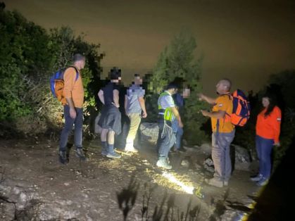 מטיילים שנתקעו בקרבת מערת הנטיפים חולצו בשלום