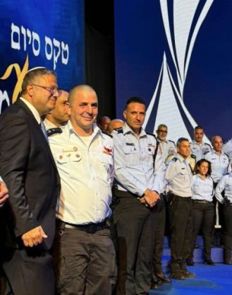 בוגר פו"מ - טפסר שמוליק אמסלם סגן מפקד תחנת בית שמש